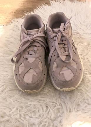 Кросівки reebok пастельно-бузкового кольору