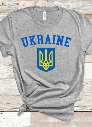 Чоловіча та жіноча патріотична футболка з принтом ukraine, герб україни5 фото