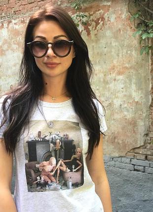 Дизайнерська футболка