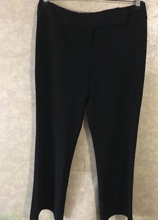 Широкие классические брюки