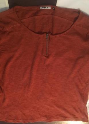 Кофточка на змеичке фирмы only!