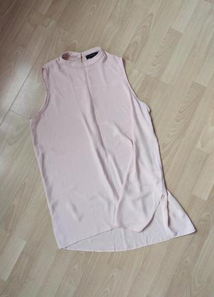 Светло розовая блуза без рукавов