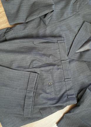 Классический костюм