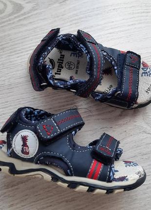 Босоніжки, сандалі lupilu