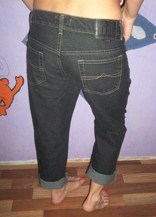 Рваные джинсы бойфренды angels с бусинами4 фото