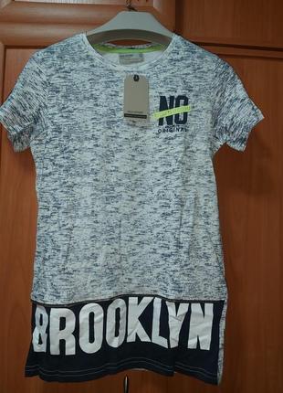 Моднявая футболка р. 146/152