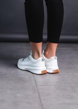 Кросівки жіночі білі з ланцюжками весняні,літні - жіноче взуття весна,літо 20226 фото