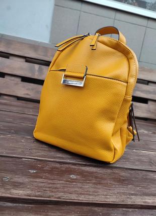 Рюкзак gerry weber talk different ii backpack yellow стильний рюкзак5 фото