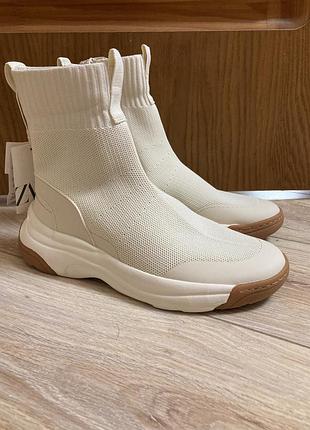 Хайтопи,кеди,кросівки  zara