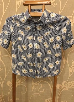 Очень красивая и стильная брендовая блузка..100% вискоза 19.