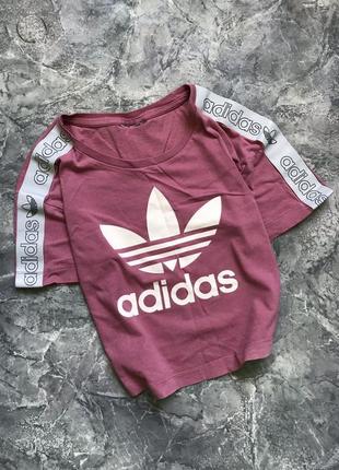 Кроп-топ adidas з лампасами4 фото