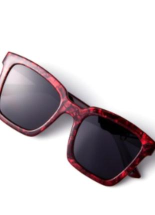 Круті і стильні окуляри від oriflame.преміум клас!!!