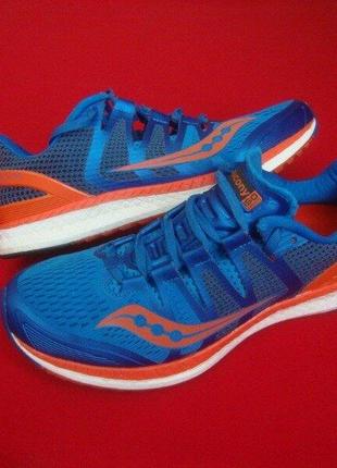 Кроссовки saucony liberty iso оригинал 43 размер 28 см