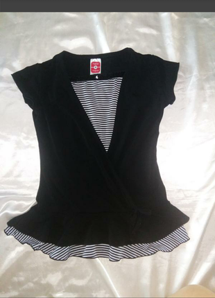 Легкая футболка на лето