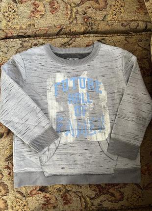 Новий светрик на 4р