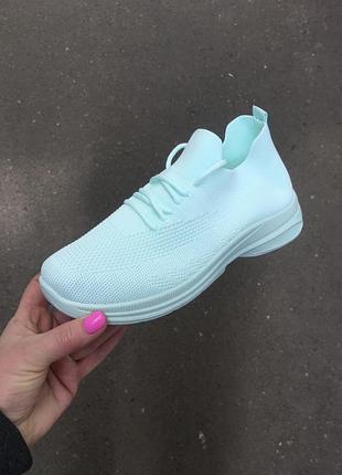 Мегакруті кросівки з взуттєвого текстилю 480 грн