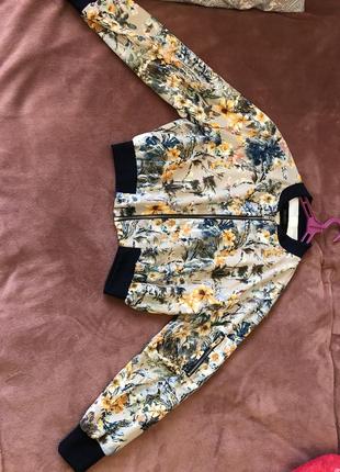 Куртка -кофта zara бомбер