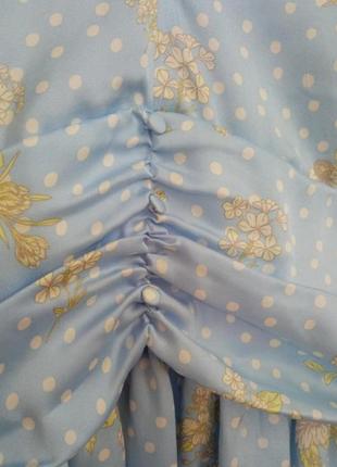 Голубая блузка с пышными рукавами и оборкой4 фото