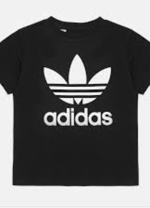 Класическая хлопковая детская футболка бренда adidas uk 6-7 eur 116-122