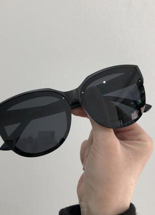 Чорні сонцезахисні темні сонячні окуляри від сонця лисички, чорні сонцезахисні окуляри