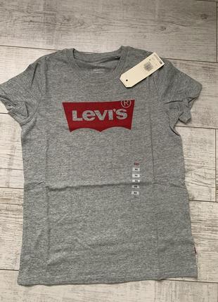 Футболки levi’s . оригинал .6 фото