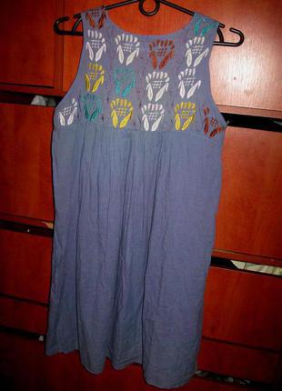 Платье с вышивкой голубое