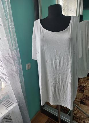 Футболка 🥰🥰🥰