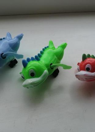 Динозаврик для ванної заводний