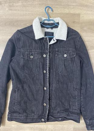 Джинсовая куртка с мехом