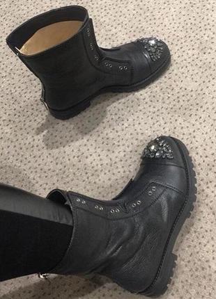 Jimmy choo hatcher deals