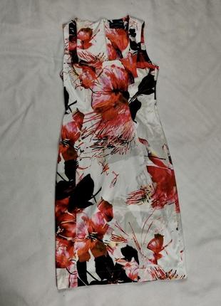 Шикарна італійська сукня в квіти