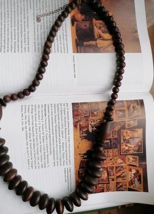 Бусы из натурального дерева