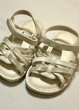 Босоніжки 21 розміру