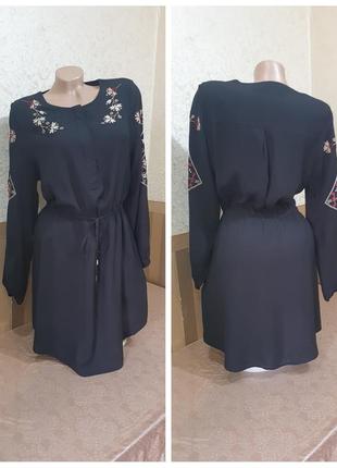 Платье с вышивкой. new look.