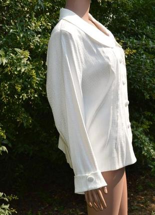 Белая блуза (пиджак без подкладки) из синтетического шёлка. батал. 4xl \48\563 фото