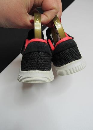Продам кросівки nike 4