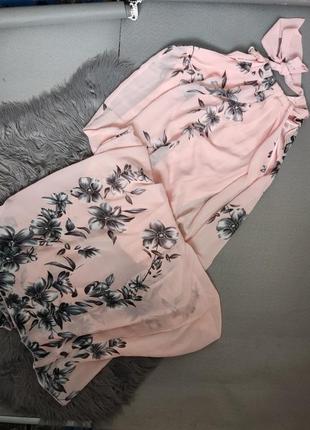 Ніжне літнє плаття