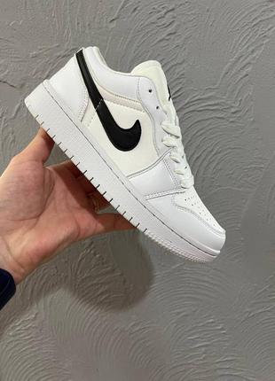 Женские кроссовки nike air jordan 1 white 37-38-39-404 фото