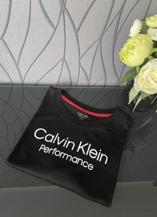 Футболка calvin klein performance , укорочённая футболка calvin5 фото