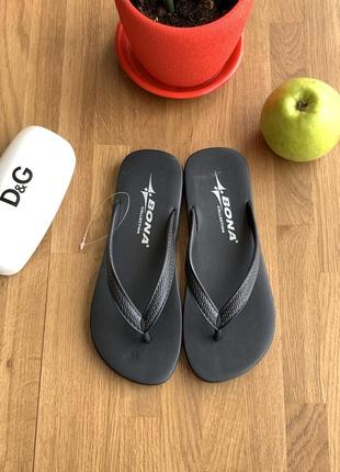 Тапки шльопанці шльопанці crocs salehe yezzy тапочки в'єтнамки крокси