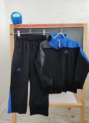 Спортивний костюм