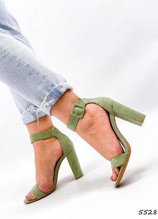 Босоніжки жінка босоножки женские