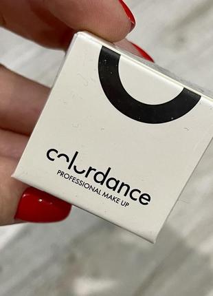 Colordance кремова підводка для очей, 820