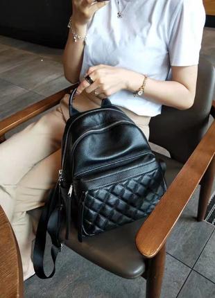 Женский кожаный чёрный рюкзак