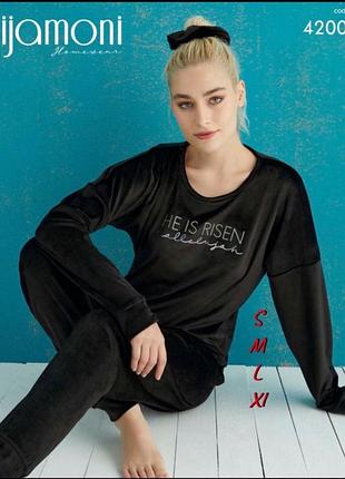 Женский велюровый костюм пр-во турция, в наличии расцветки и размер
s, m, l, xl