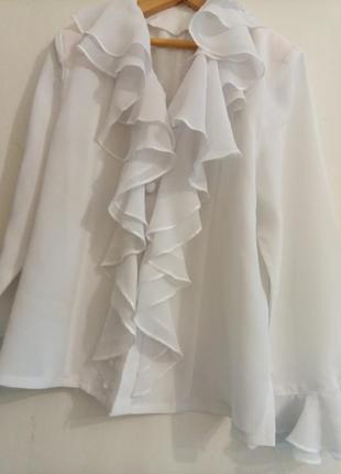 Белая блузка с длинным рукавом для девочки р.34.