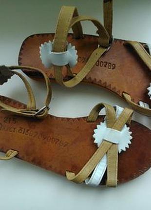 Кожвные босоніжки дівчинці 2