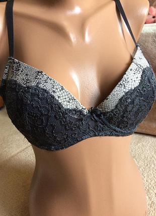 Бюстгальтер