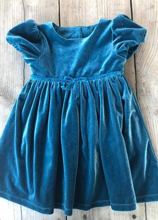 Милое бархатное платье с фонариками