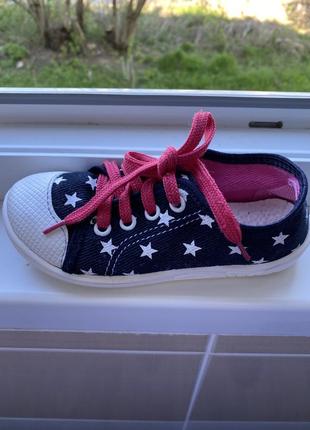 Кеді на шнурівці